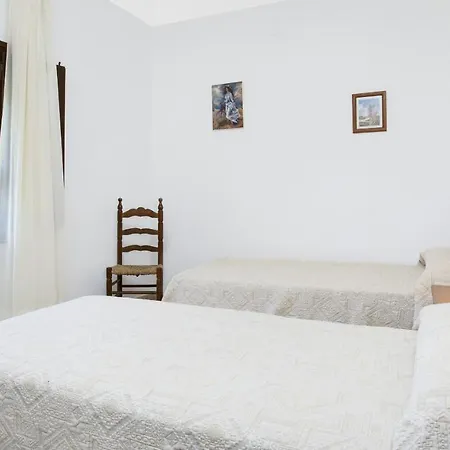 1 Tp - Esclanya Villa